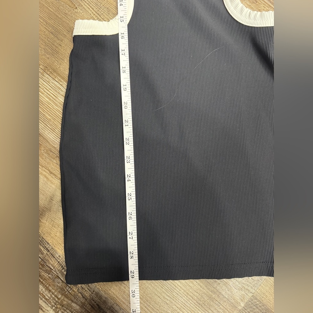Edikted Black and White Ribbed Top - Picture 4 of 6